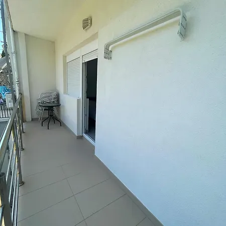 Arma Apartment *