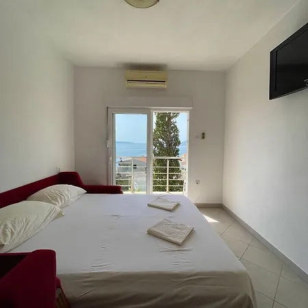 Arma Apartment Promajna