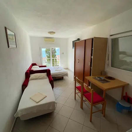 Arma Apartment Promajna